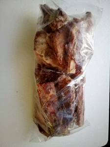 Masitá kost velká 2kg - hovězí